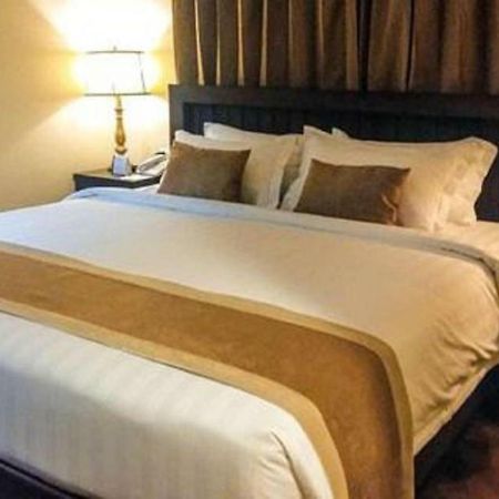 Thousand Island Hotel Inle Lake Екстер'єр фото