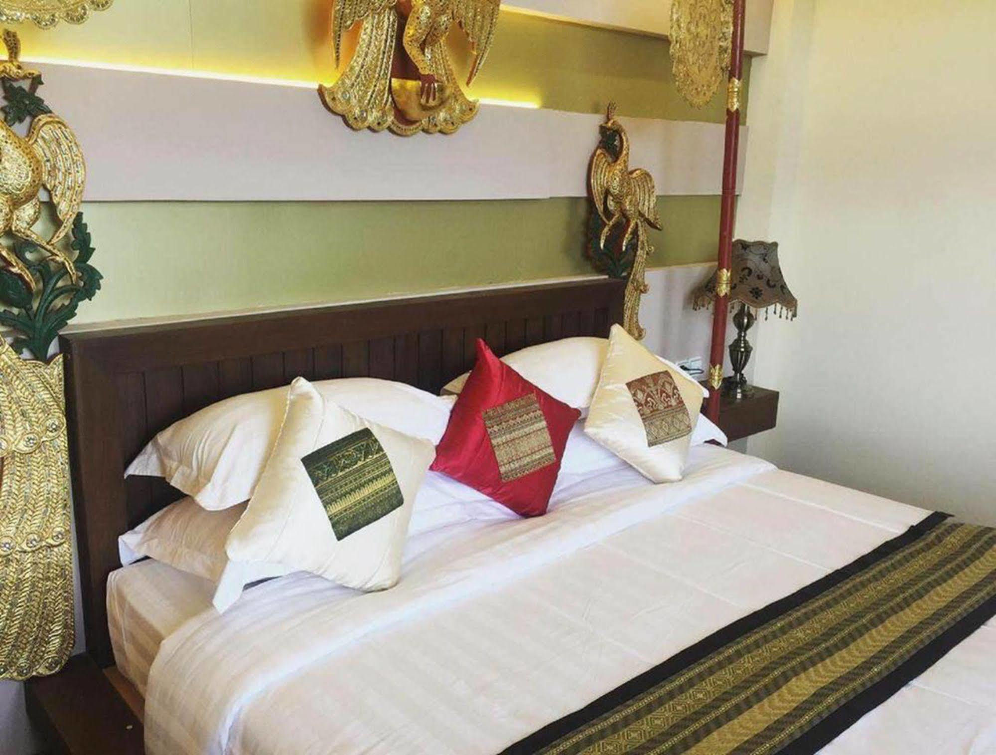 Thousand Island Hotel Inle Lake Екстер'єр фото