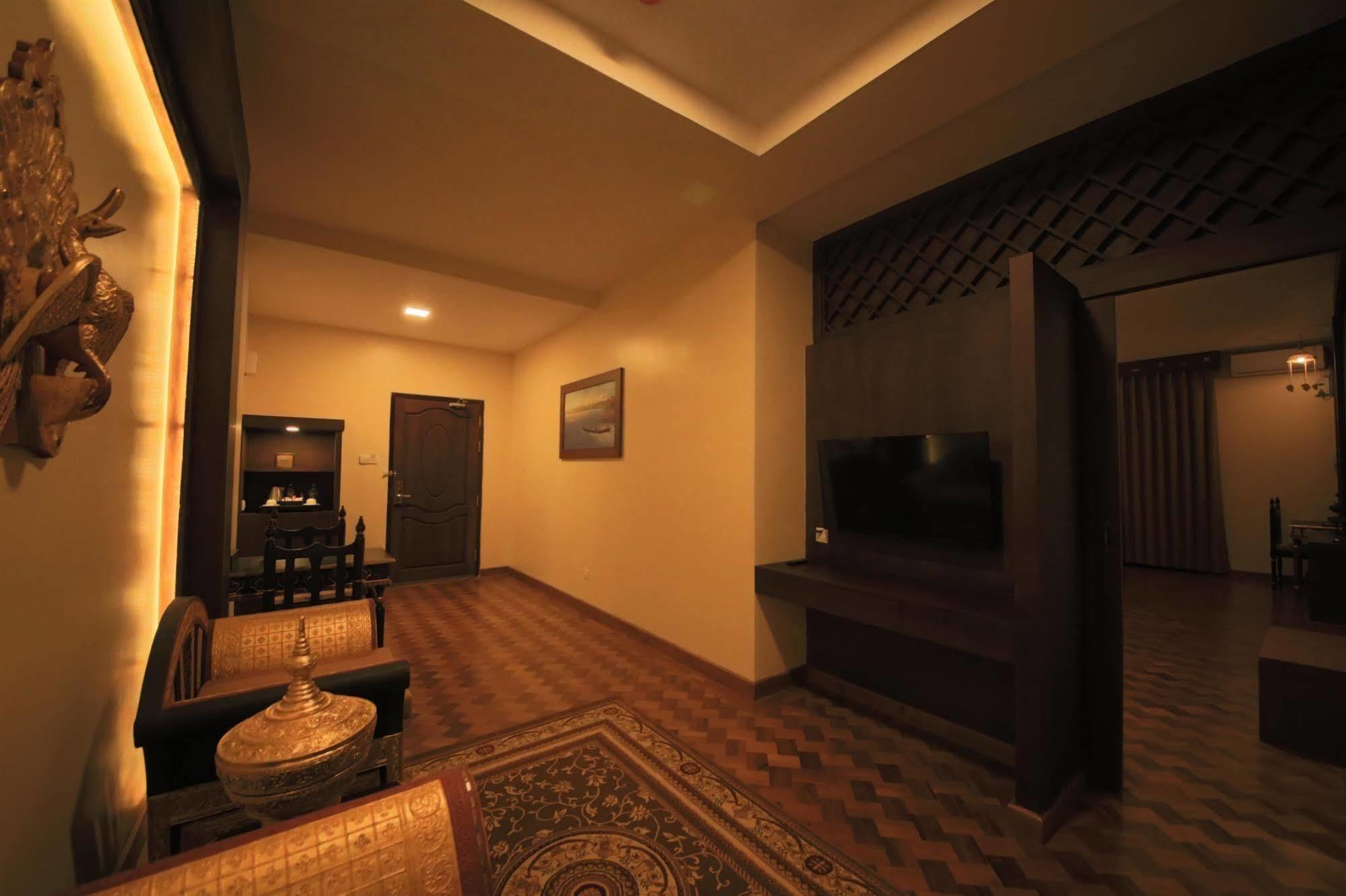 Thousand Island Hotel Inle Lake Екстер'єр фото